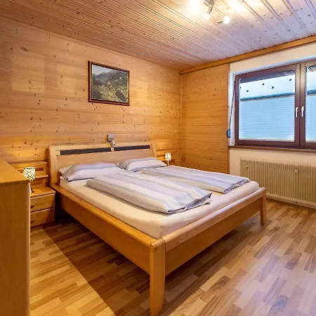Cosy In A Charming Area Apartment Muhr