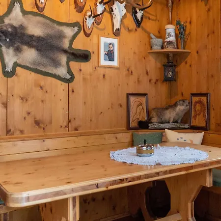 Cosy In A Charming Area Apartment *