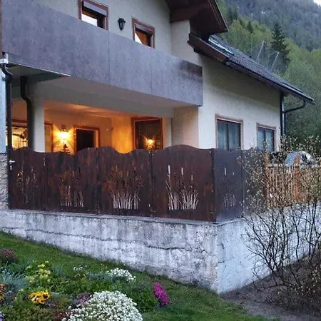 Cosy In A Charming Area Apartment *