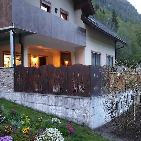 In Near Areas Апартаменты