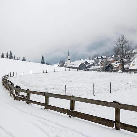 In Near Areas * Muhr